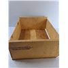 Image 5 : Wooden Box - 17.5'' x 14'' x 7.5''