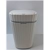 Image 3 : Trash Can - 9'' x 9'' x 15.5'' - As Is