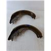 Image 2 : (4) Brake Shoes