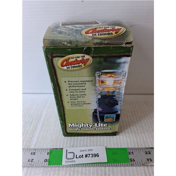 Mighty-Lite Propane Lantern, Appears New