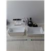 Image 1 : Magnifier, Fridge Drawers, Humidity Monitor and Empty Containers