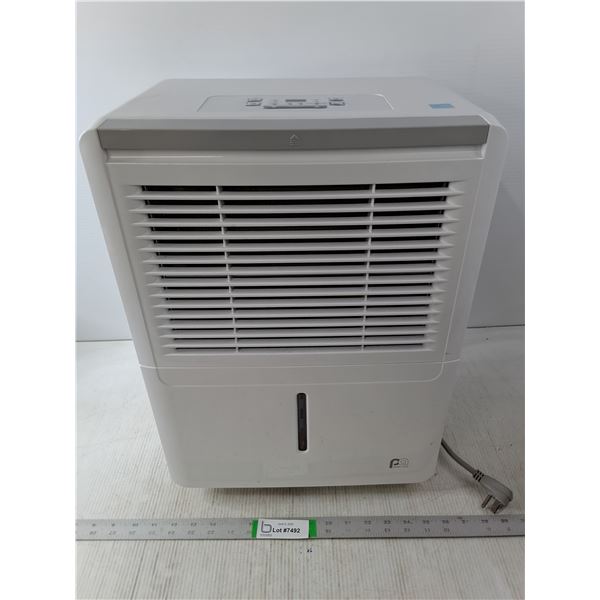 Perfect Aire De-Humidifier - CANNOT SHIP