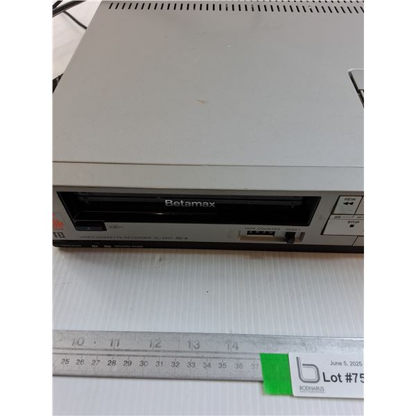 Sony Betamax Video Recorder (turns on )