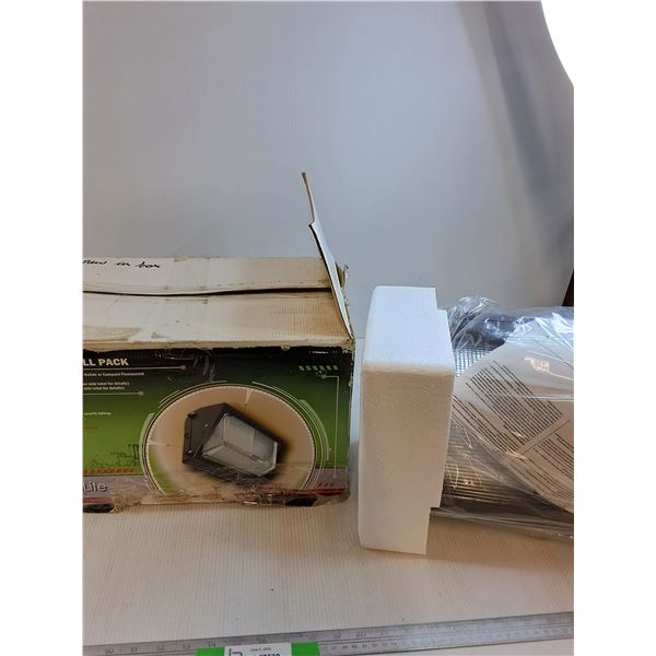 AimLite 175watt Fluorescent light(new in box)