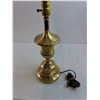 Image 2 : Lamp (working turns on)27 Inches Tall  -  Pick Up