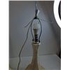 Image 2 : 2 Lamps (working turns on)26 inches Tall  -  Pick Up