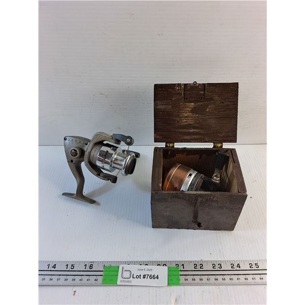 (2) Fishing Rod Reels