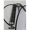 Image 3 : 2 Grease Guns
