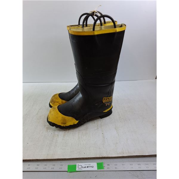 Ranger Steel Toe Firefighter Boots (size 9)
