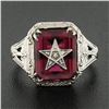 Image 2 : Antique Art Deco 14K Gold Red Stone Order of Easter Star Engraved Masonic Ring