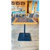 Image 3 : OAK AND POLISHED GRANITE TABLE  TOP ON BLACK METAL PEDESTAL APPROX 29"H X 28"L X28" W