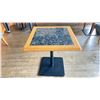 Image 3 : OAK AND POLISHED GRANITE TABLE  TOP ON BLACK METAL PEDESTAL APPROX 29"H X 28"L X28" W