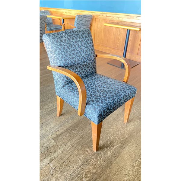 OAK AND UPHOLSTERED FABRIC CUSHIONED ARM CHAIR