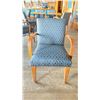 Image 2 : OAK AND UPHOLSTERED FABRIC CUSHIONED ARM CHAIR