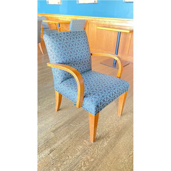 OAK AND UPHOLSTERED FABRIC CUSHIONED ARM CHAIR