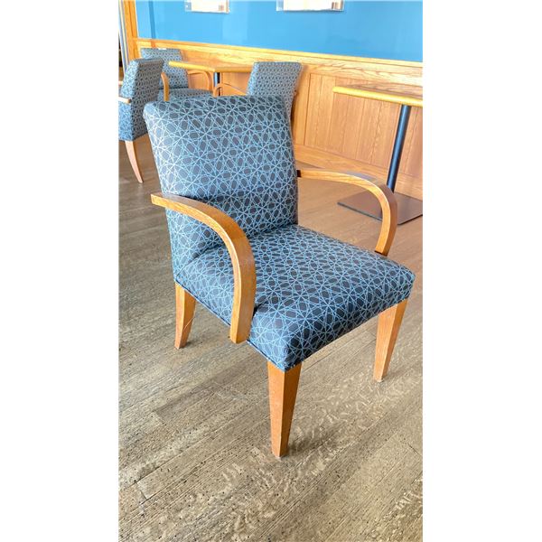 OAK AND UPHOLSTERED FABRIC CUSHIONED ARM CHAIR