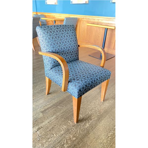 OAK AND UPHOLSTERED FABRIC CUSHIONED ARM CHAIR