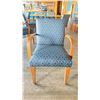 Image 2 : OAK AND UPHOLSTERED FABRIC CUSHIONED ARM CHAIR
