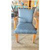 Image 2 : OAK AND UPHOLSTERED FABRIC CUSHIONED ARM CHAIR