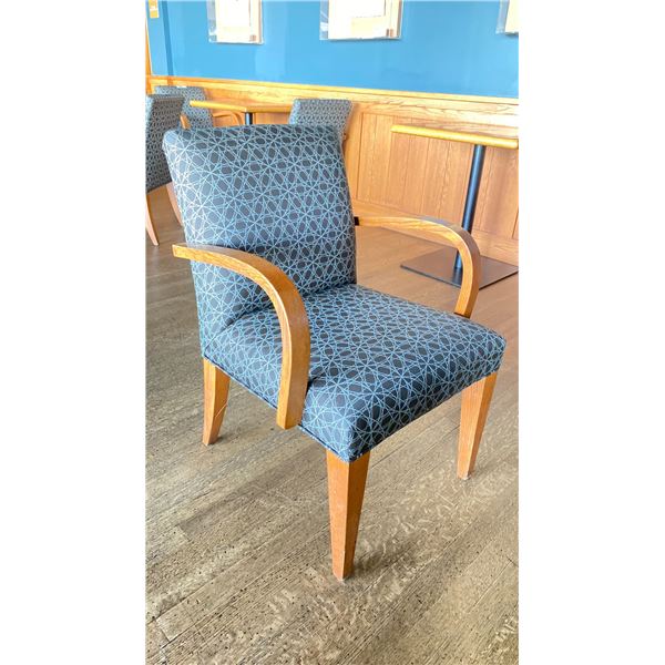OAK AND UPHOLSTERED FABRIC CUSHIONED ARM CHAIR
