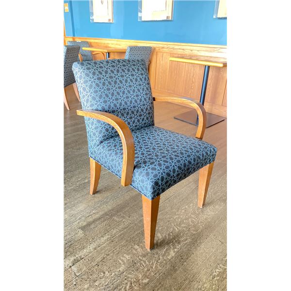 OAK AND UPHOLSTERED FABRIC CUSHIONED ARM CHAIR