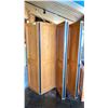 Image 2 : 6 PANEL OAK WOOD ROOM DIVIDER