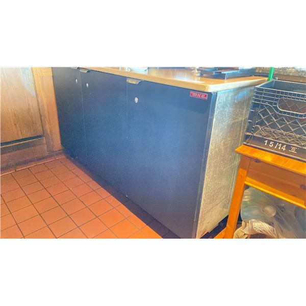BLACK MKE 3 DOOR BAR COOLER WITH LIGHT WOOD TABLE TOP WITH METAL RACKING INSIDE