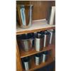 Image 8 : CONTENTS OF SERVER STATION / GLASSWARE, CERAMIC PLATES CUPS AND MORE