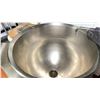 Image 5 : STAINLESS GARLAND GAS STEAM KETTLE APPROX 40- 80 GALLONS