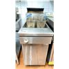 Image 1 : QUEST STAINLESS STEEL GAS,  2 BASKET DEEP FRYER