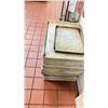 Image 2 : GROUP OF APPROX. 50 BAKERS RACK ALUMINUM TRAYS APPROX. 25 3/4" X 17 3/4"
