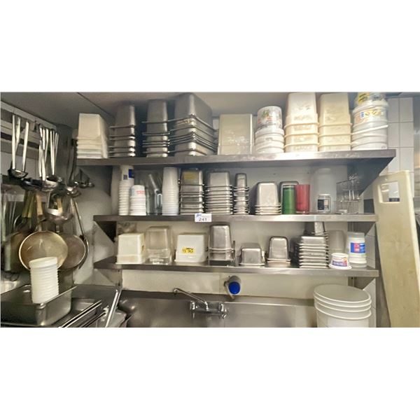 GREY METAL SHELF UNIT WITH ASSORTED COMMERCIAL KITCHEN ITEMS