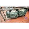 Image 8 : GREY METAL SHELF UNIT WITH ASSORTED COMMERCIAL KITCHEN ITEMS