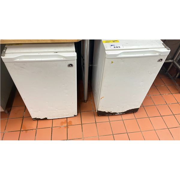 2 IGLOO SMALL WHITE COMPACT REFRIGERATORS