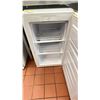 Image 3 : 2 IGLOO SMALL WHITE COMPACT REFRIGERATORS