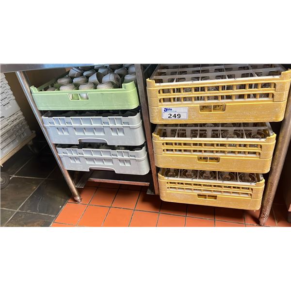 GROUP OF ASSORTED COMMERCIAL DISHWASHER WASHING TRAYS AND 2 DOLLIES