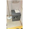 Image 18 : CONTENTS OF OFFICES, APPROX 3 LEATHER OFFICE CHAIRS, OFFICE SUPPLIES, 5 DRAWER BLACK FILING