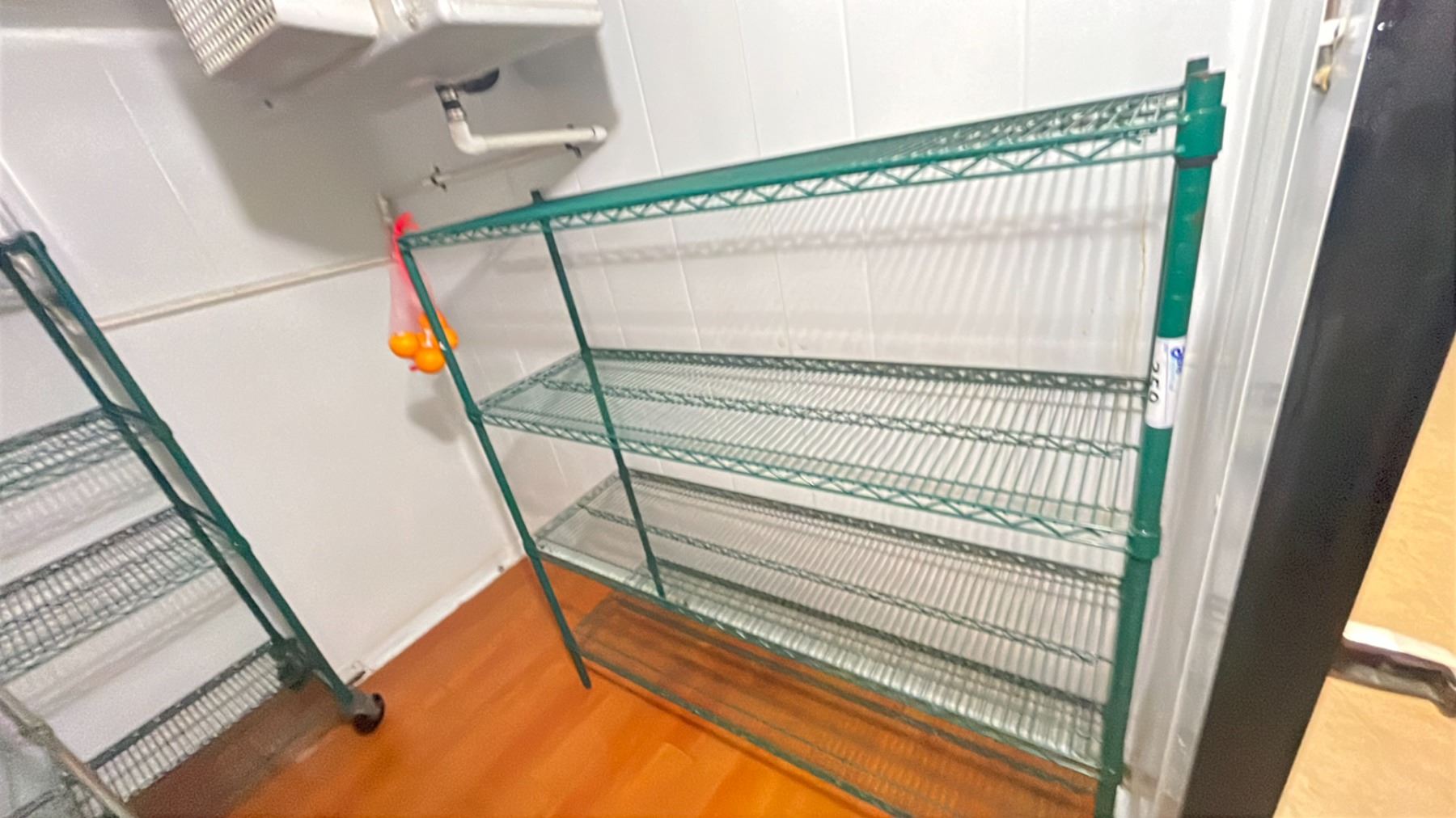 7 METRO RACKS & 1 BROKEN RACK - Able Auctions