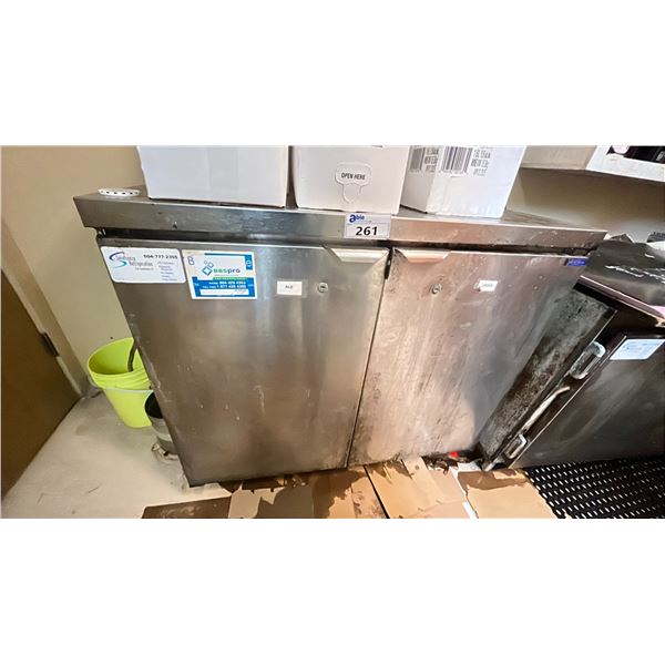 2 DOOR KEG UNDERCOUNTER COOLER FRIDGE