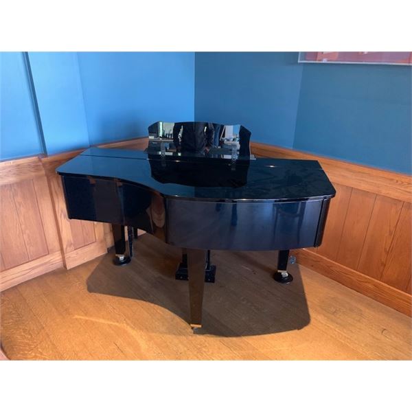 ROLAND BLACK BABY GRAND ELECTRIC PIANO WITH STOOL