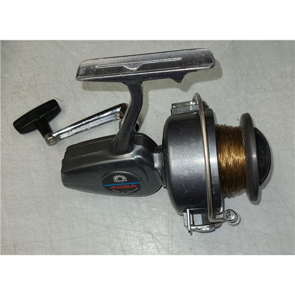 Diawa Spinning Reel 406A - Vintage Fishing Reel