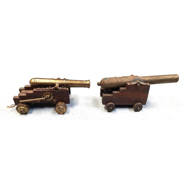 Canons - 2 Fireable Mini Cannons & Fuse