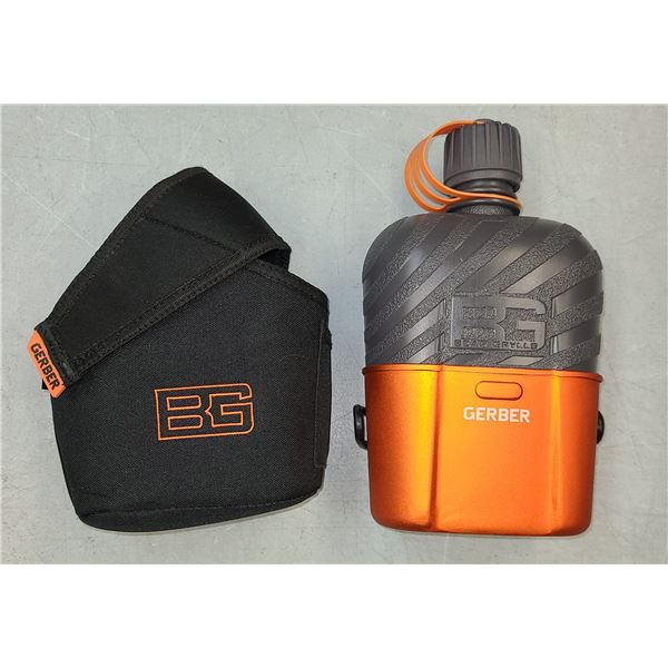 Bear Grylls Water Bottle & Cuo in Carry Case - NEW