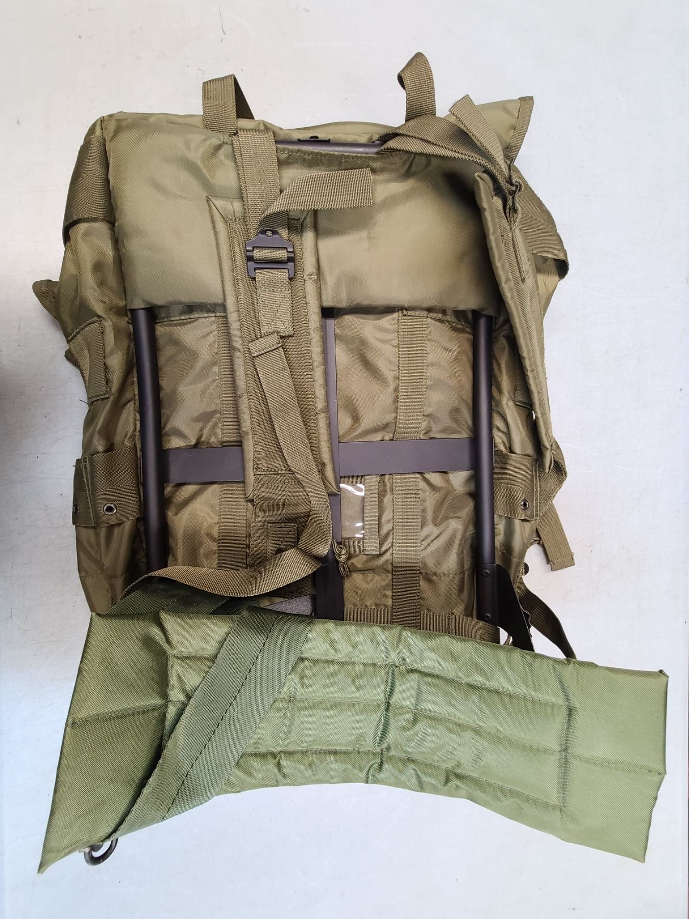 Military Style Back Pack on Steel Frame - ALL NEW