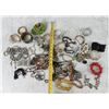 Image 6 : Collection of Costume Jewelry Bracelets