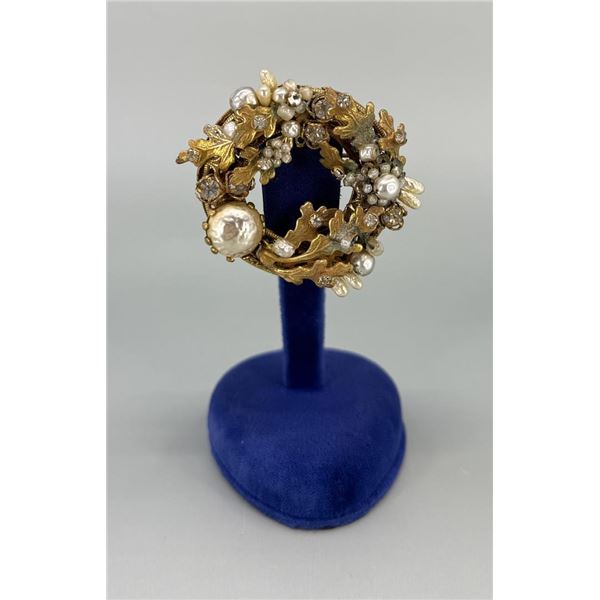 Originals By Robert Costume Jewelry Brooch