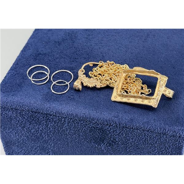 Assortment of 14K Gold Jewelry