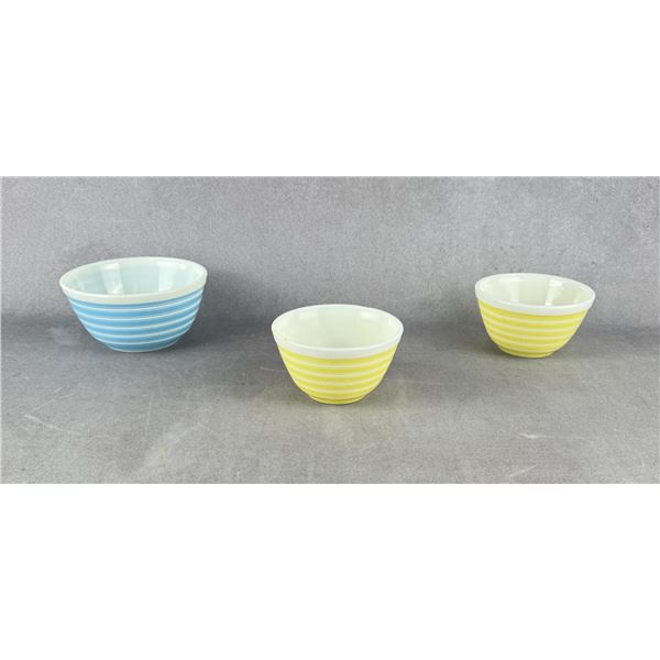 Pyrex Blue Yellow Strip Mixing Bowls