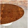 Image 4 : Eero Saarinen for Knoll Oval Rosewood Tulip Table