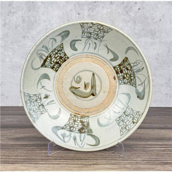 Antique Chinese Swatow Porcelain Bowl